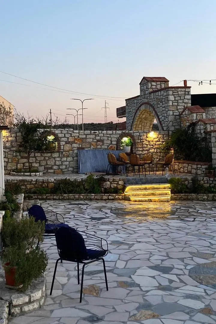 Hotel Floger World Vlorë 4*,